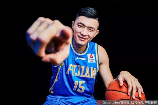 本赛季郭艾伦助攻数99个 排在国内球员之首