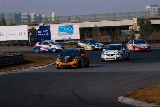 名流MO冠名2019 SEC 12小时耐力赛圆满落幕