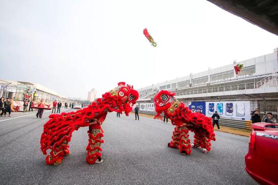 名流MO冠名2019 SEC 12小时耐力赛圆满落幕