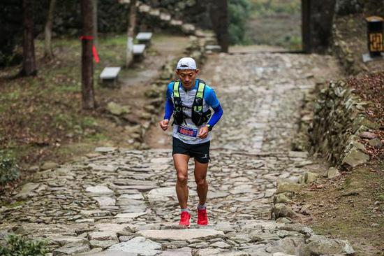 辞旧迎新驰骋江山 江山2020中国天空跑系列赛举行
