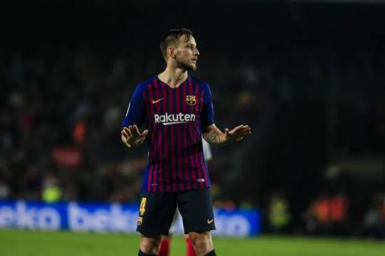 从巴塞尔到巴萨 被低估的中场巨星：拉基蒂奇