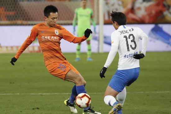 观点:中超降薪不该一刀切 足协要解决这三点