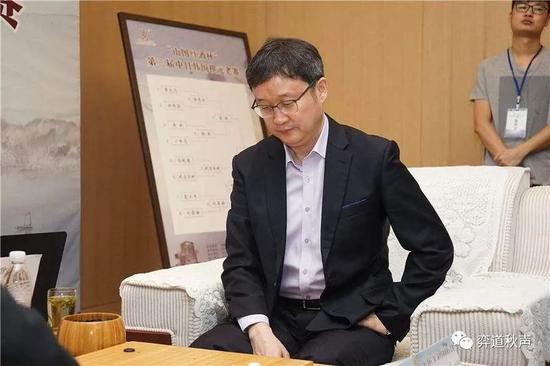 富士通杯回顾：前紧后松 聂棋圣痛失好局负刘昌