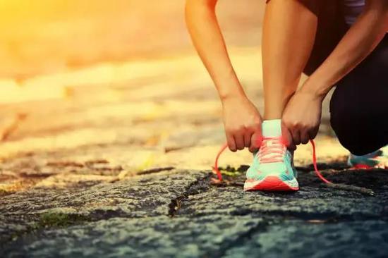 跑步上瘾后的黄磊 从油腻大叔变成活力青年