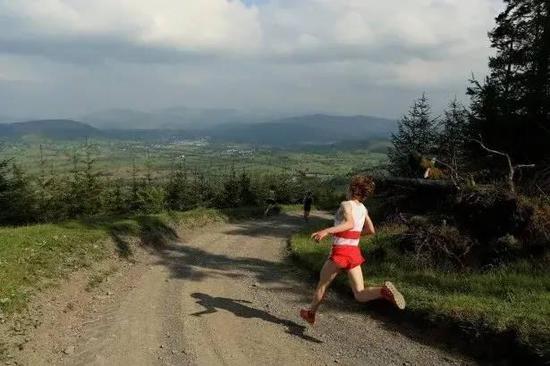 跑步上瘾后的黄磊 从油腻大叔变成活力青年