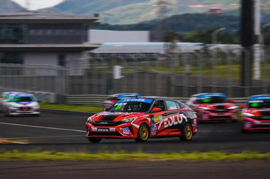 CTCC| 株洲热战第二重:张臻东拿下赛季首座冠军 CTCC| 株洲热战第二重:张臻东拿下赛季首座冠军