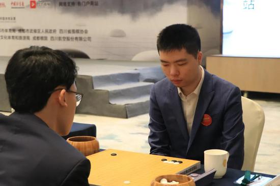 李钦诚