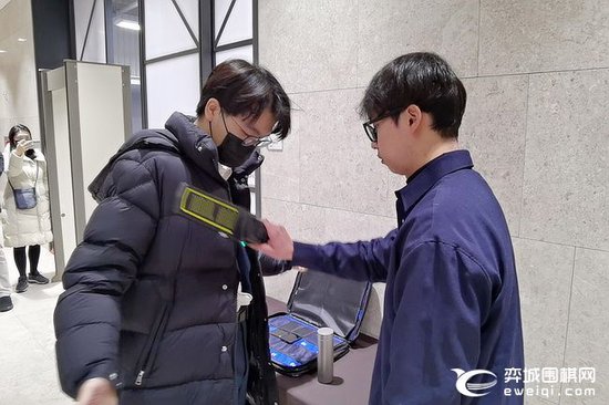 小说：穿越成杂毛鸟想摆烂？收拾俩转世大佬烂摊子竟强到逆天