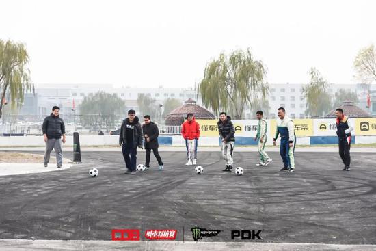 CDB城市对抗赛北京第2站落幕 33位车手横走对决