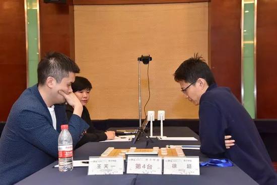 王天一郑惟桐进棋王酒业杯四强 女子组唐丹8连胜