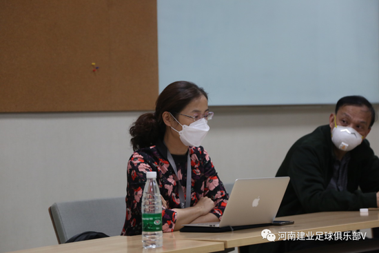 省体育局党组书记局长万旭一行赴建业俱乐部调