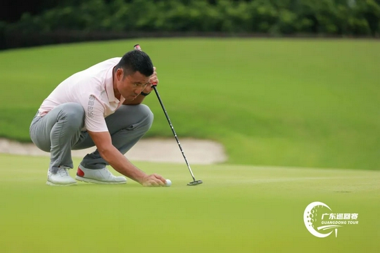 张佳赢得广东巡回赛珠海公开赛冠军王煦获亚军
