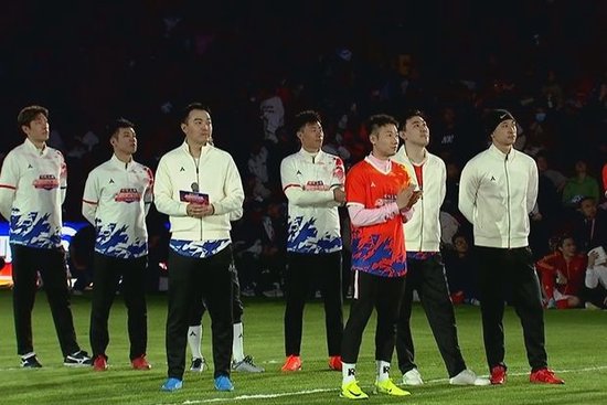 85一代集体告别！冯潇霆、荣昊、李学鹏正式退役