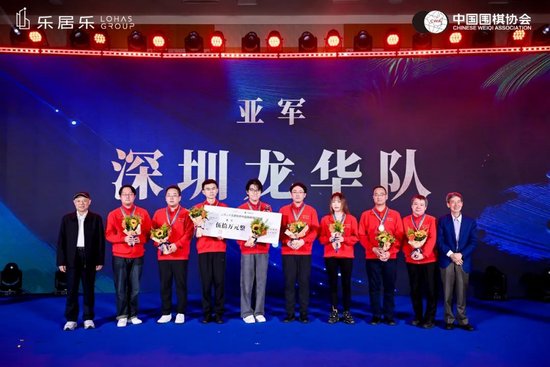 丈夫每月发工资就神秘失联，妻子偷偷尾随，真相让人泪目