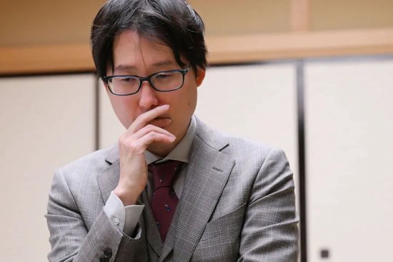 抖音上线付费聊天装扮商城，对标QQ首次试水社交商业化