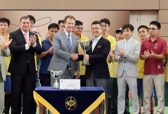 何良马房荣获“最安全及整洁马房奖”