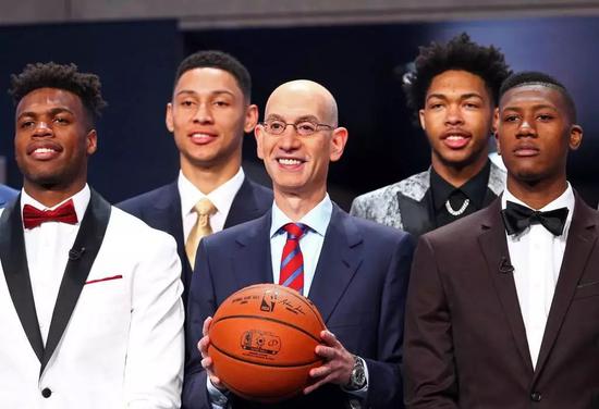 最新数据!NBA收视率低得夸张 美国人都不看了