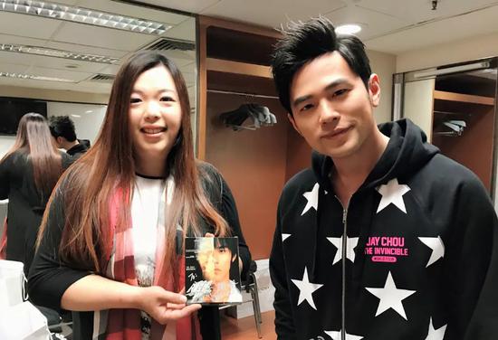 LPGA美女球员也追星 谁还不是个追星女孩了|多图