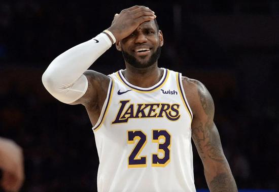 顶不住了!湖人高管薪水延期20%!詹皇损失900万