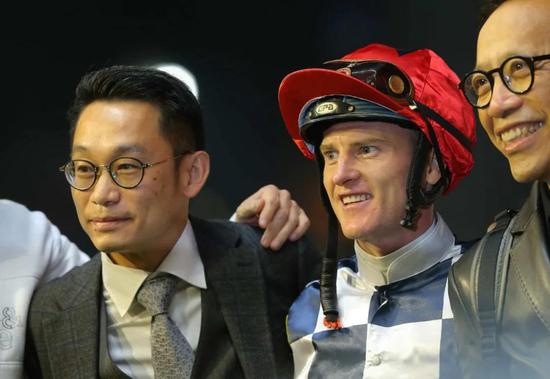 【跑马地赛事】波健士首进香港凯旋门