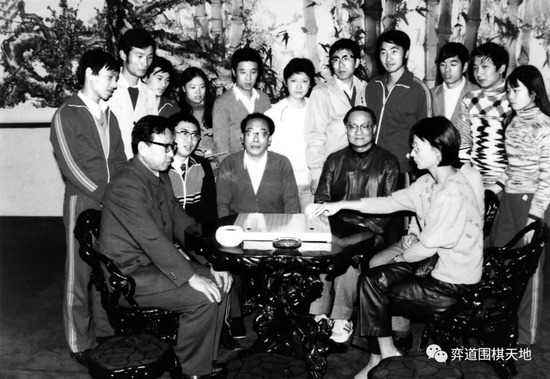 围棋天地:郝克强与围棋