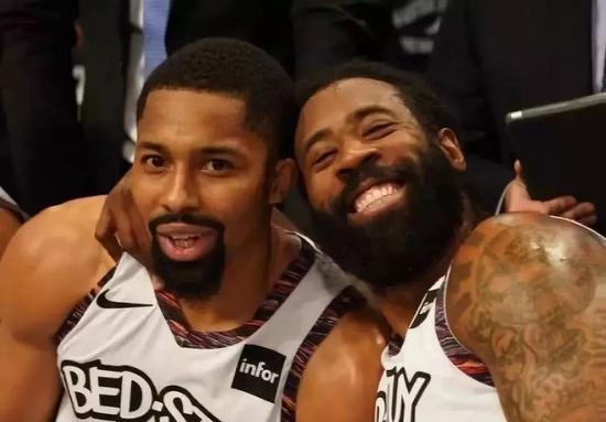 噩耗！湖人旧将跟腱撕裂！这队3.6亿全伤了！