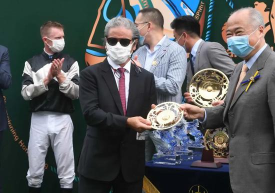 「时时精彩」成功卫冕渣打冠军暨遮打杯
