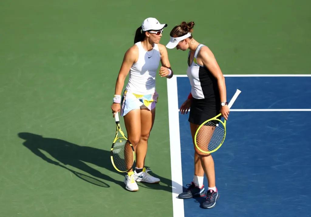 郑赛赛和克雷茨科娃进决赛