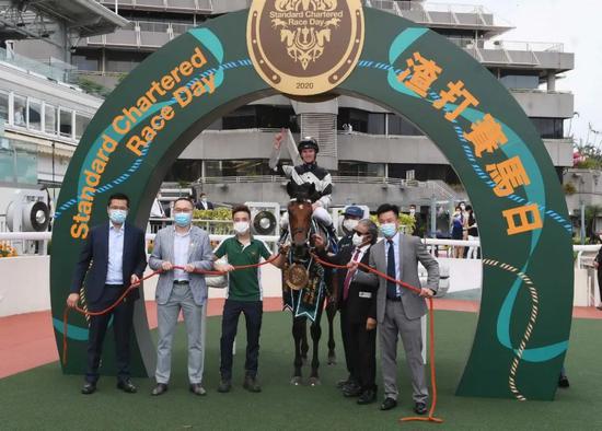 「时时精彩」成功卫冕渣打冠军暨遮打杯