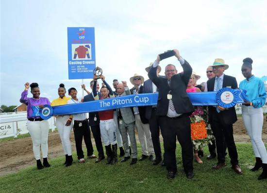 覃勇问鼎加勒比海奖金最高赛事“圣卢巅峰杯”