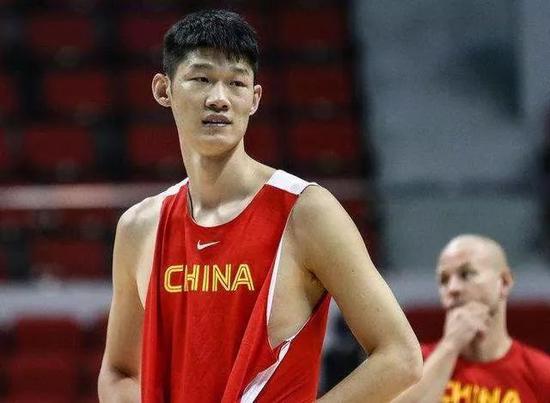 CBA出现突发情况！张兆旭的痛他又品尝了一遍