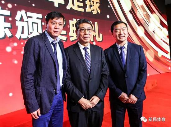 赋闲许久重回崇明岛 范志毅会是下一个徐根宝吗