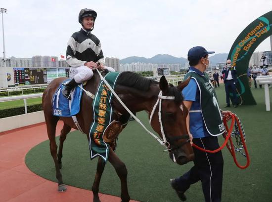 「时时精彩」成功卫冕渣打冠军暨遮打杯