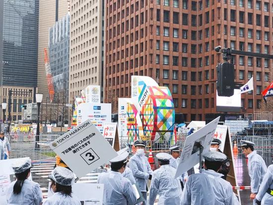 近距离感受六大满贯 我在东京马拉松当志愿者