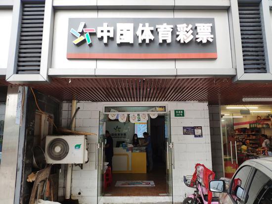 奶爸精准选号擒大乐透100万:奖金用于孩子教育