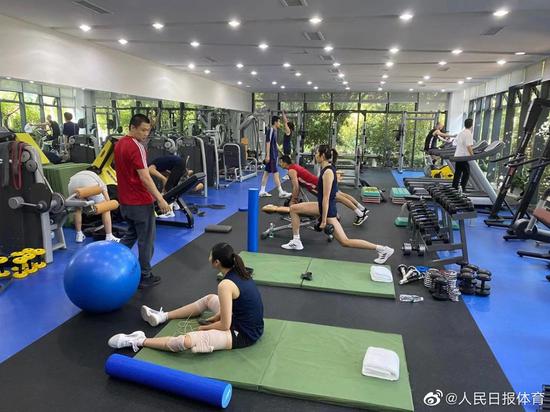 中国女排回国封闭集训！全力备战东京奥运会，全力争取卫冕