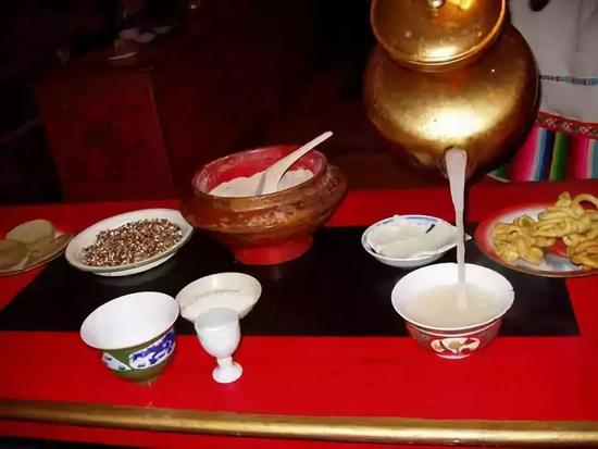 传说中的马奶酒到底是酒,还是奶?
