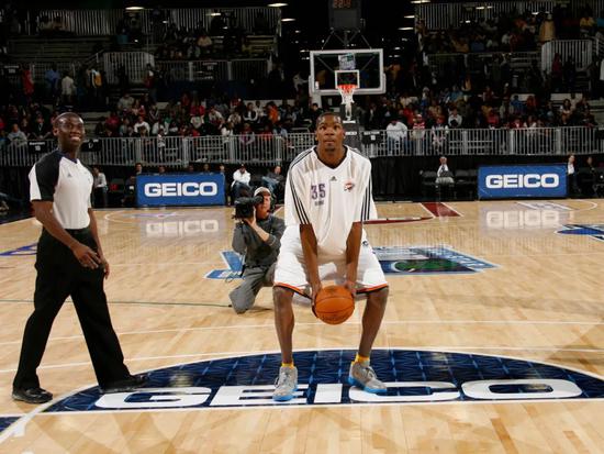 NBA新赛事参赛名单出炉！拉文在线求救......