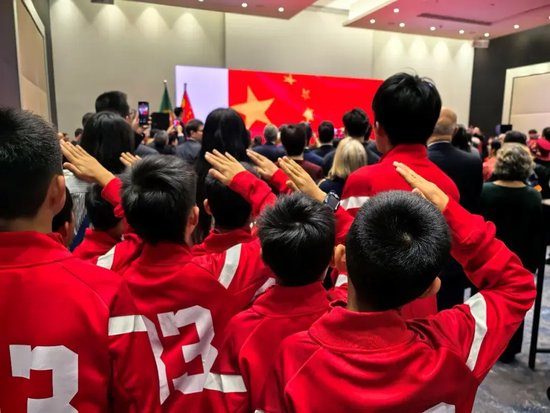 春秋假试点扩围：如何带动5000亿到8000亿元消费？v5.5.2 官方安卓版