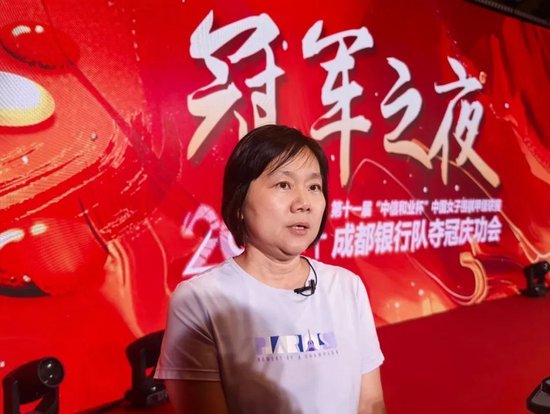 上班吃口早餐被直接开除！老板强硬辞退，最后反倒赔偿8000元