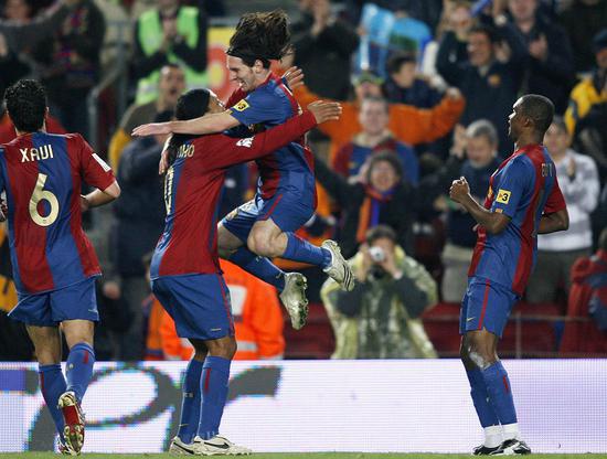 足坛最好10号到194号囚犯 小罗的魔幻人生