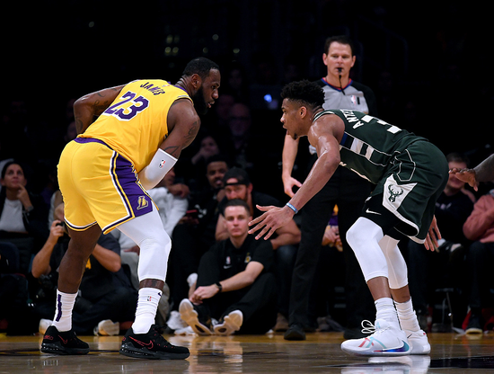 整整10年了,詹姆斯這次真急了,湖人能把握住機會嗎?-黑特籃球-NBA新聞影音圖片分享社區