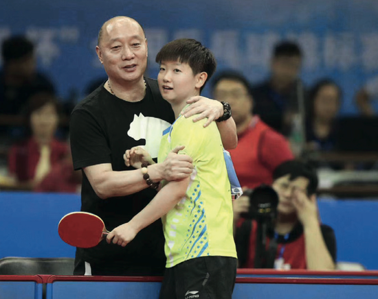 教练：孙颖莎小时候目标张怡宁 进国家队连冲三