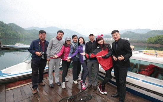 小帅哥加入捣蛋团