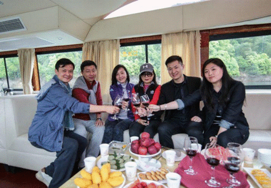 为花马胜利干杯！