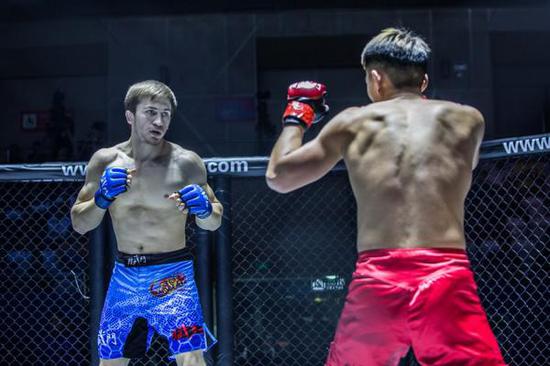  　　四川恩波格斗迪姆尔VS广州K9杨俊凯