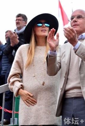 去年夏天,佩内塔和弗格尼尼步入婚姻殿堂.