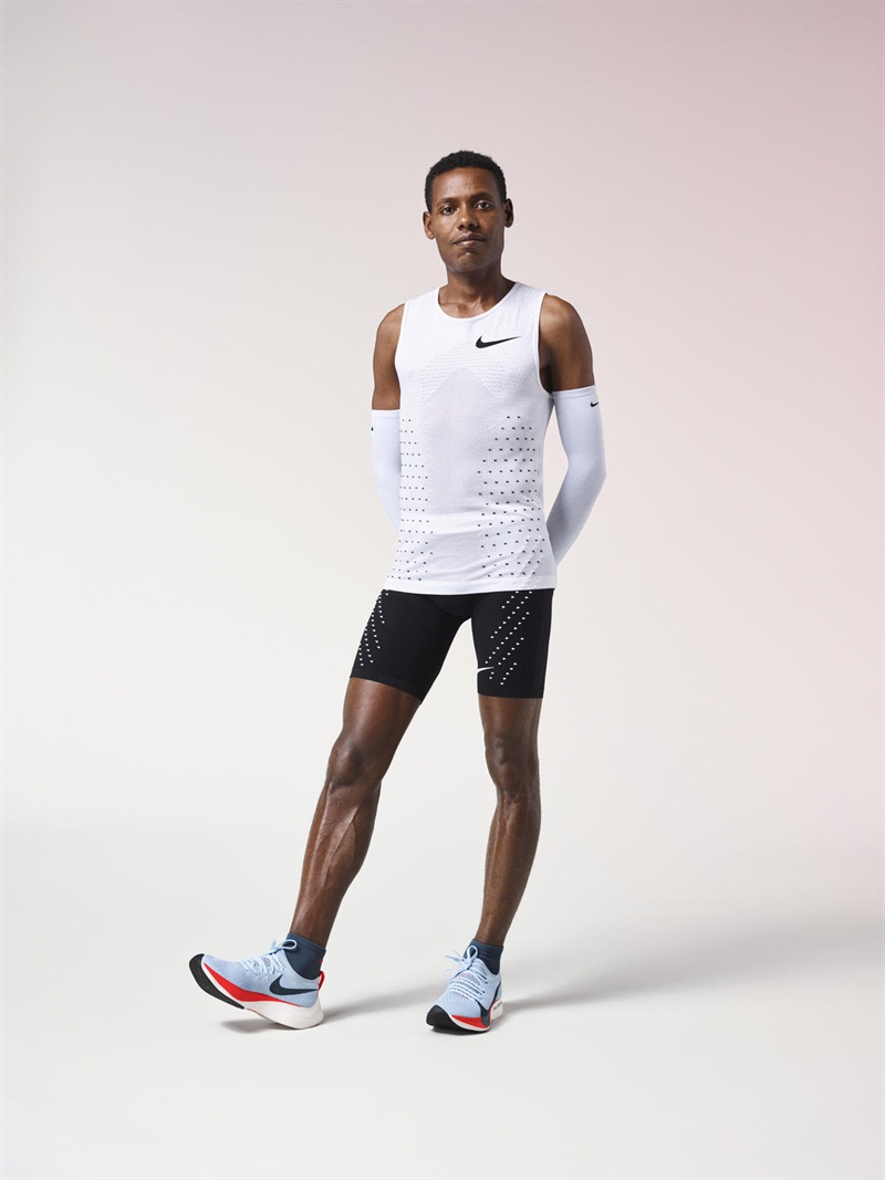 紧身裤根据每位运动员的腿长,压缩等级和胯部支撑需求量身定制.