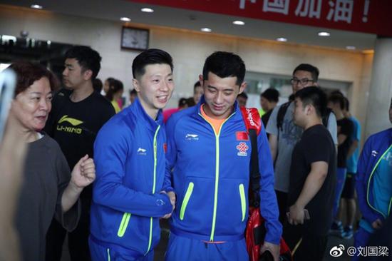 图说:马龙和张继科准备出征 网络图