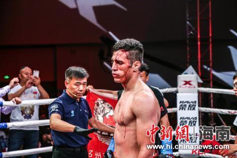 马萨德·米奈被李世远击中头部血流不止。主办方供图